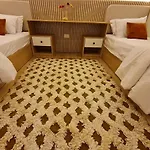 Prestigious Sideshops Apartment