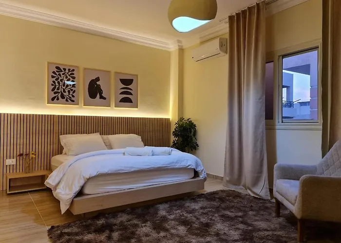 Prestigious Sideshops Apartment